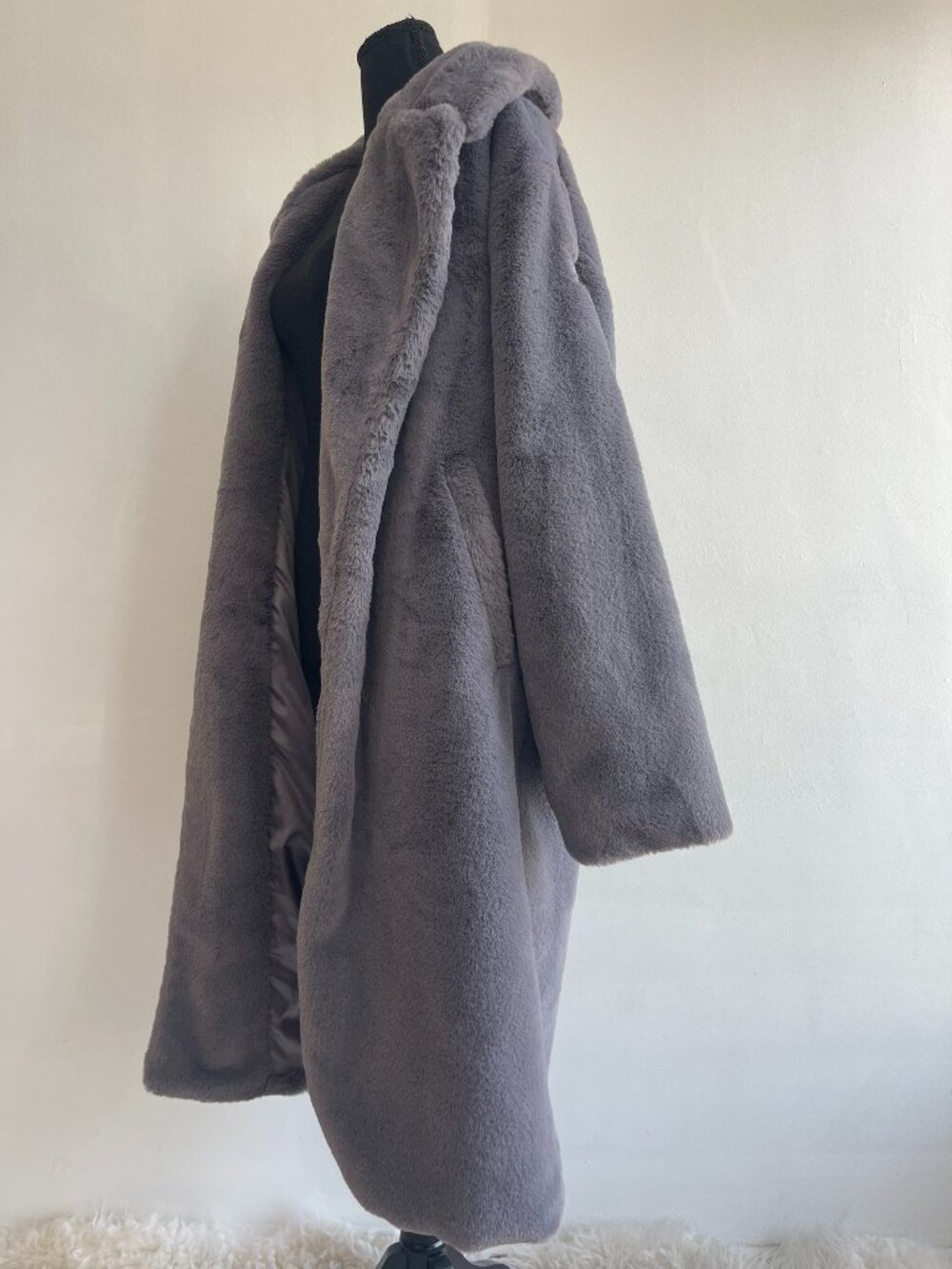 ALO Oversized Faux fur trench Jacket Grey - Picture 3 of 5